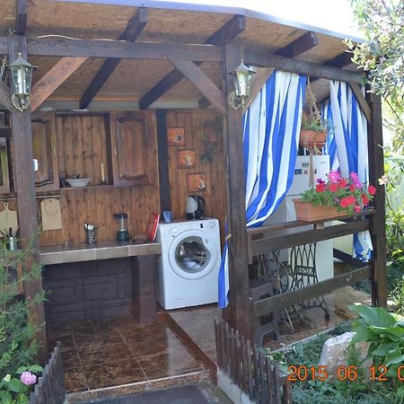 سوخومي U Palycha Guest House المظهر الخارجي الصورة