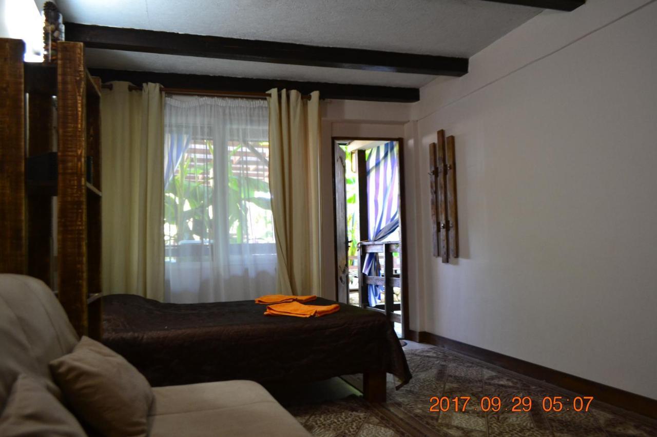 سوخومي U Palycha Guest House المظهر الخارجي الصورة
