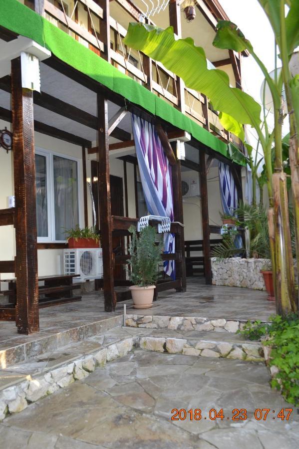 سوخومي U Palycha Guest House المظهر الخارجي الصورة