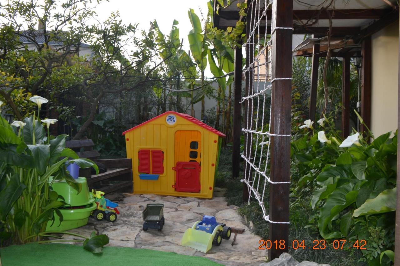 سوخومي U Palycha Guest House المظهر الخارجي الصورة